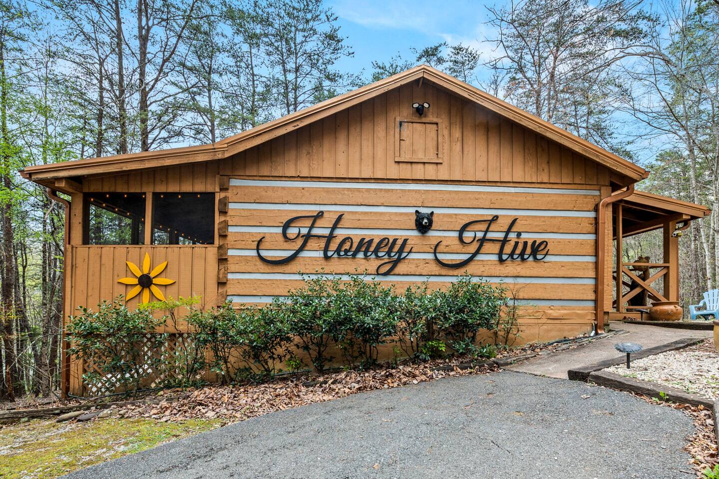 Sweetheart Log Retreat-King Bd-Arcade-Hot Tub-Cozy