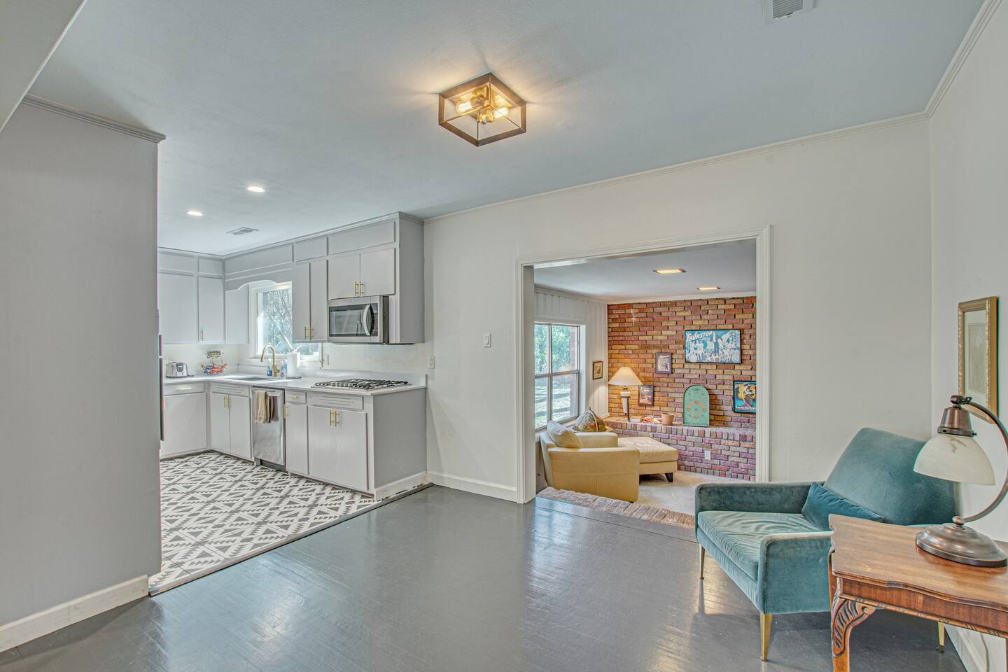 3BR Spacious & Quiet Home w EV Charger