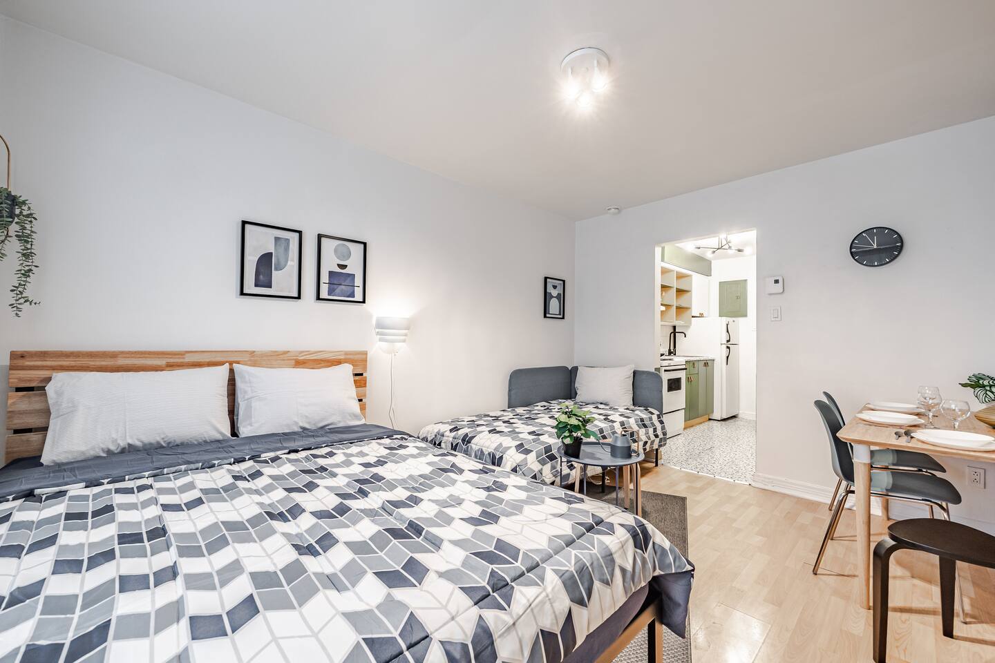 Free Parking | Chic Plateau Studio w/ Balcony - 20