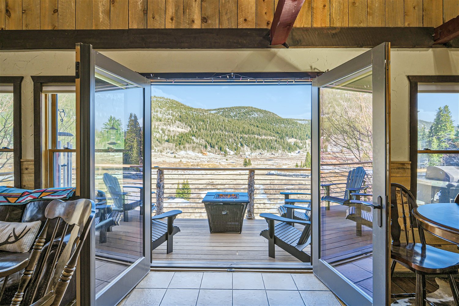 Peterson Valley  Lodge Alma Cabin with Hot Tub Mountain Views and Family Amenities
