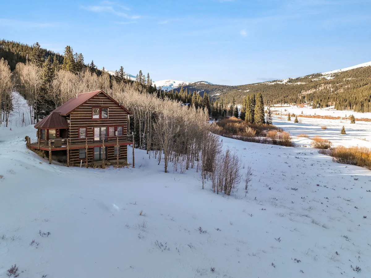 Peterson Valley Lodge Alma Cabin with Hot Tub Mountain Views and Family Amenities — hero