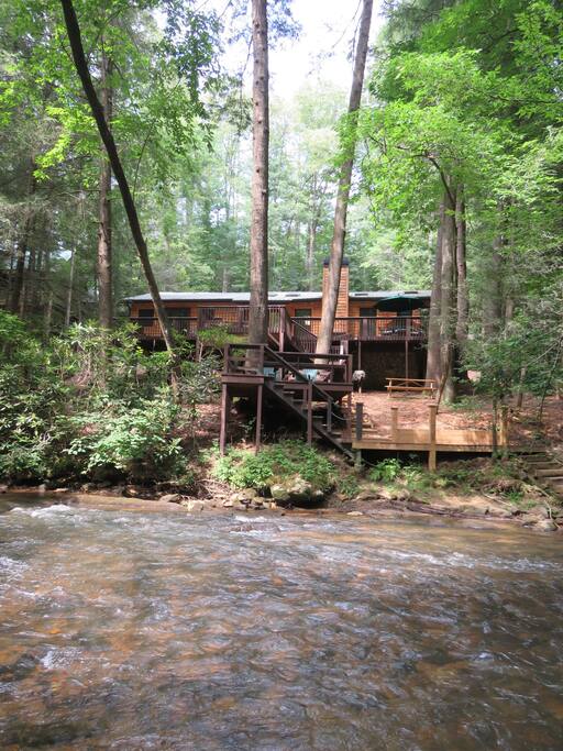 Riverside*FencedYd*No Pet Fee*HotTub*10 Mins to DT