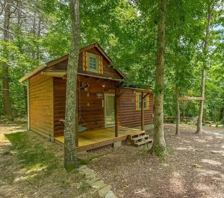 *Hot Tub *Fire Pit *Near The Caverns & Hiking!