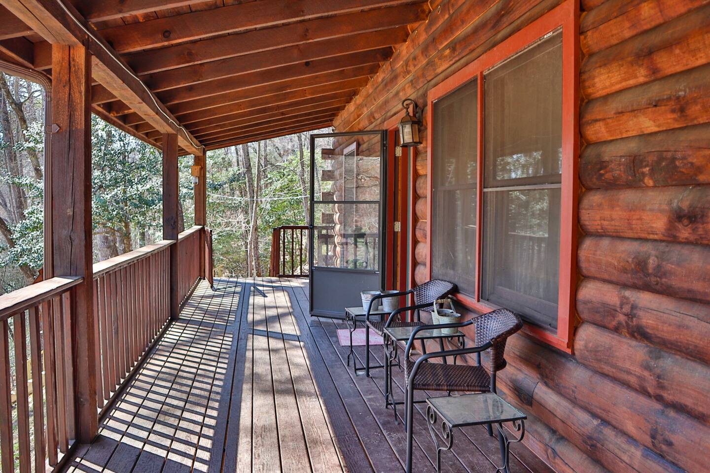 Cozy cabin 10 minutes to Harrah's Cherokee!