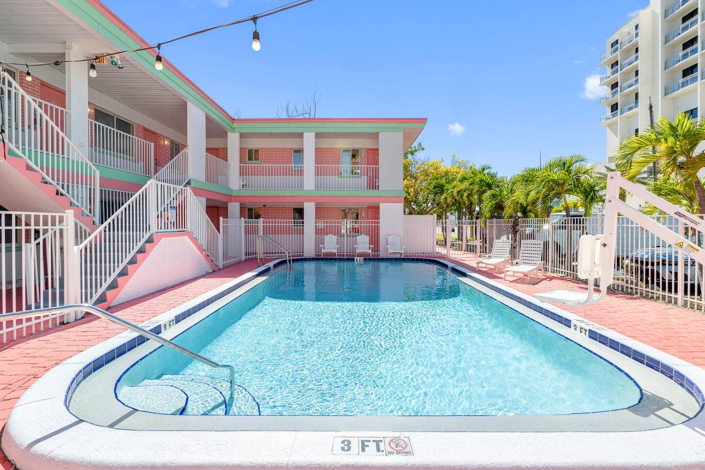 3 min to beach ~ pool ~ free parking ~ dock