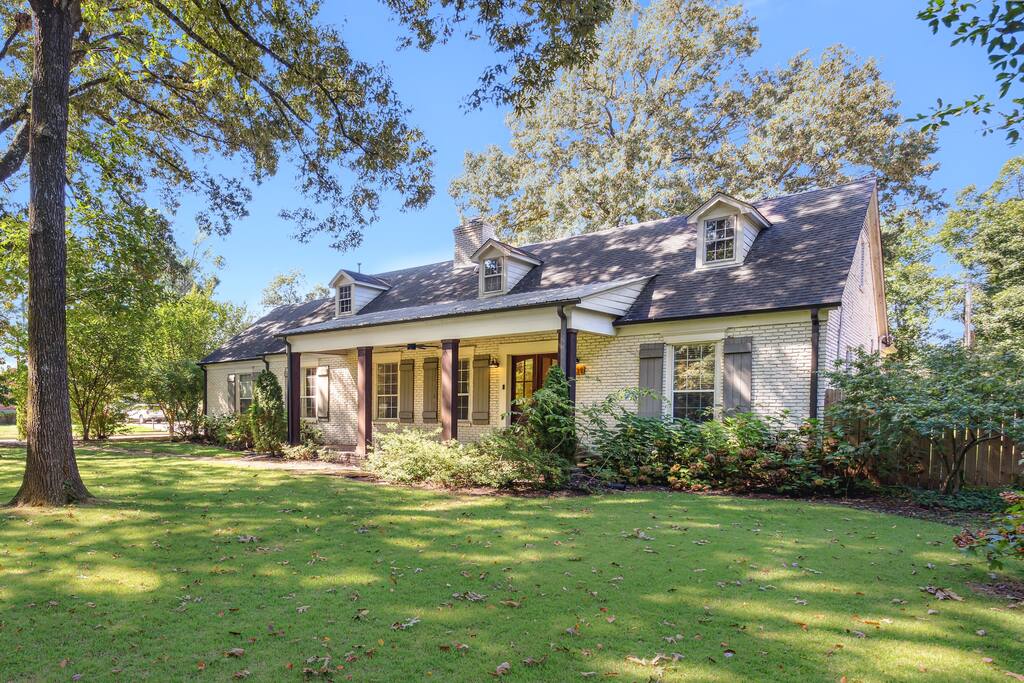 Spacious 5 Bed House