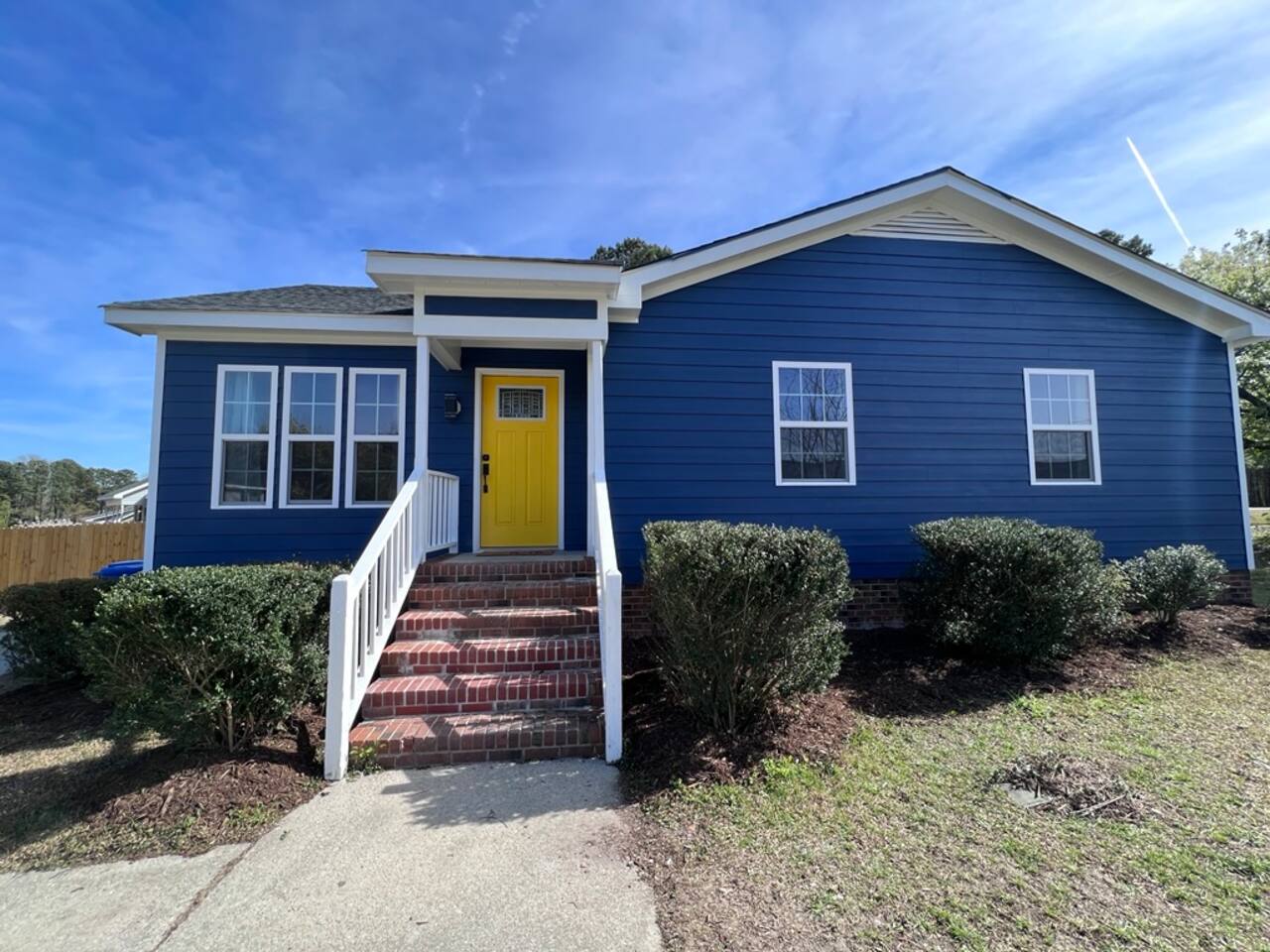 Fuquay-Varina convenience | 3 bed / 2 bath