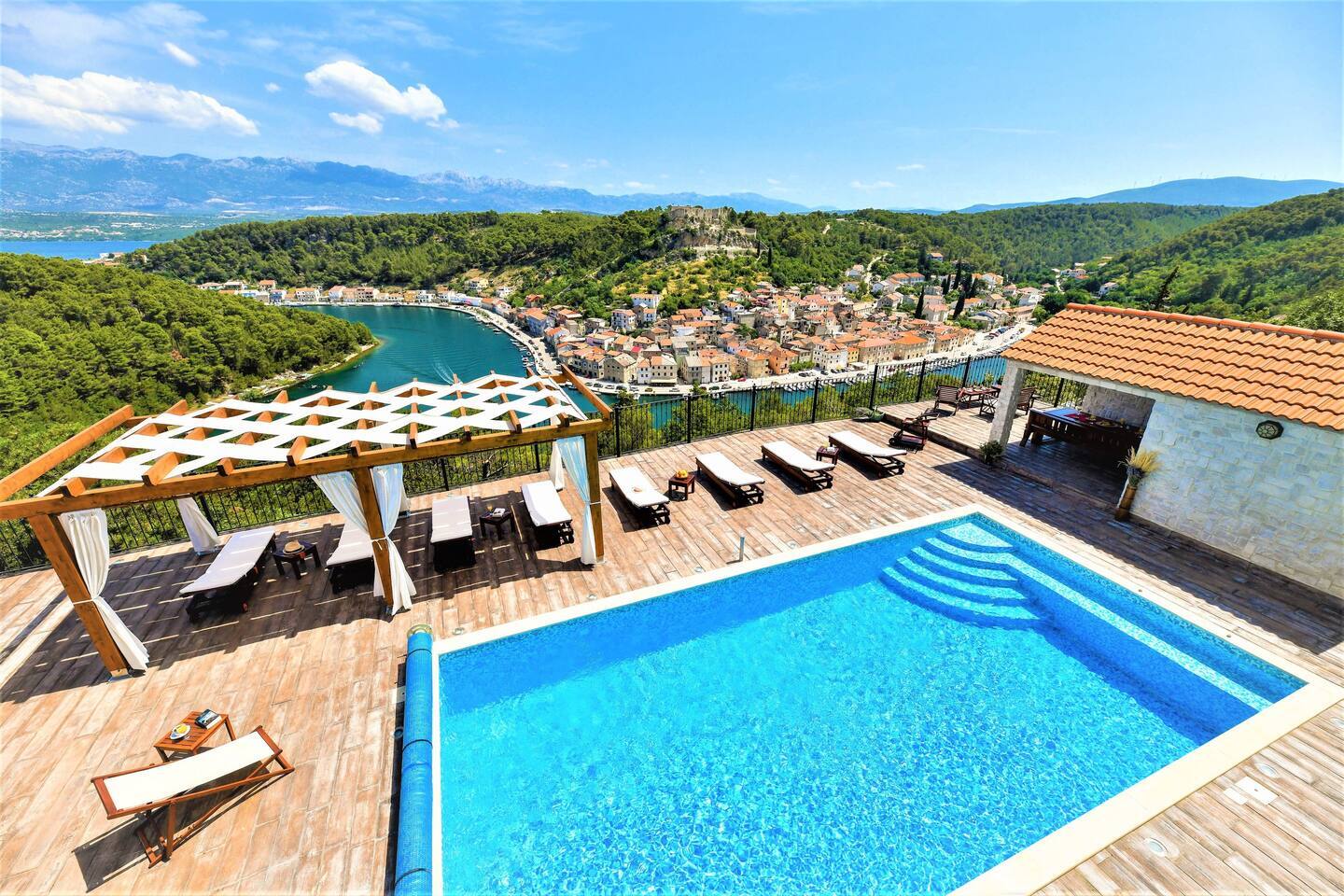 Dreamview & heated pool at Lucija 1