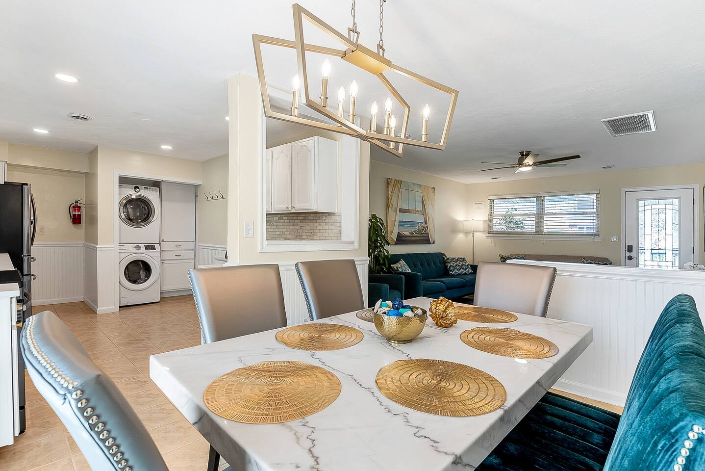 Hot Tub + Walk to Beach! Fully Updated + Spacious