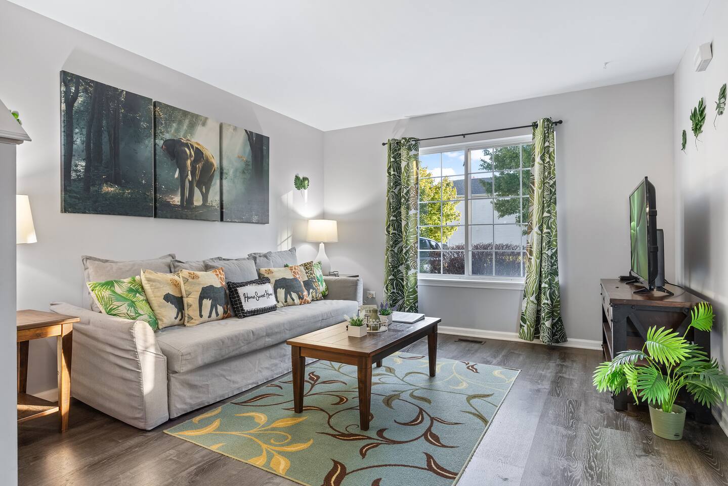 Quiet area/Petfriendly/Wi-fi/5 beds/1.5 bath