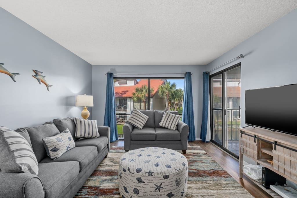Edgewater Golf Villa w/ Beach Access, Golf, Tennis