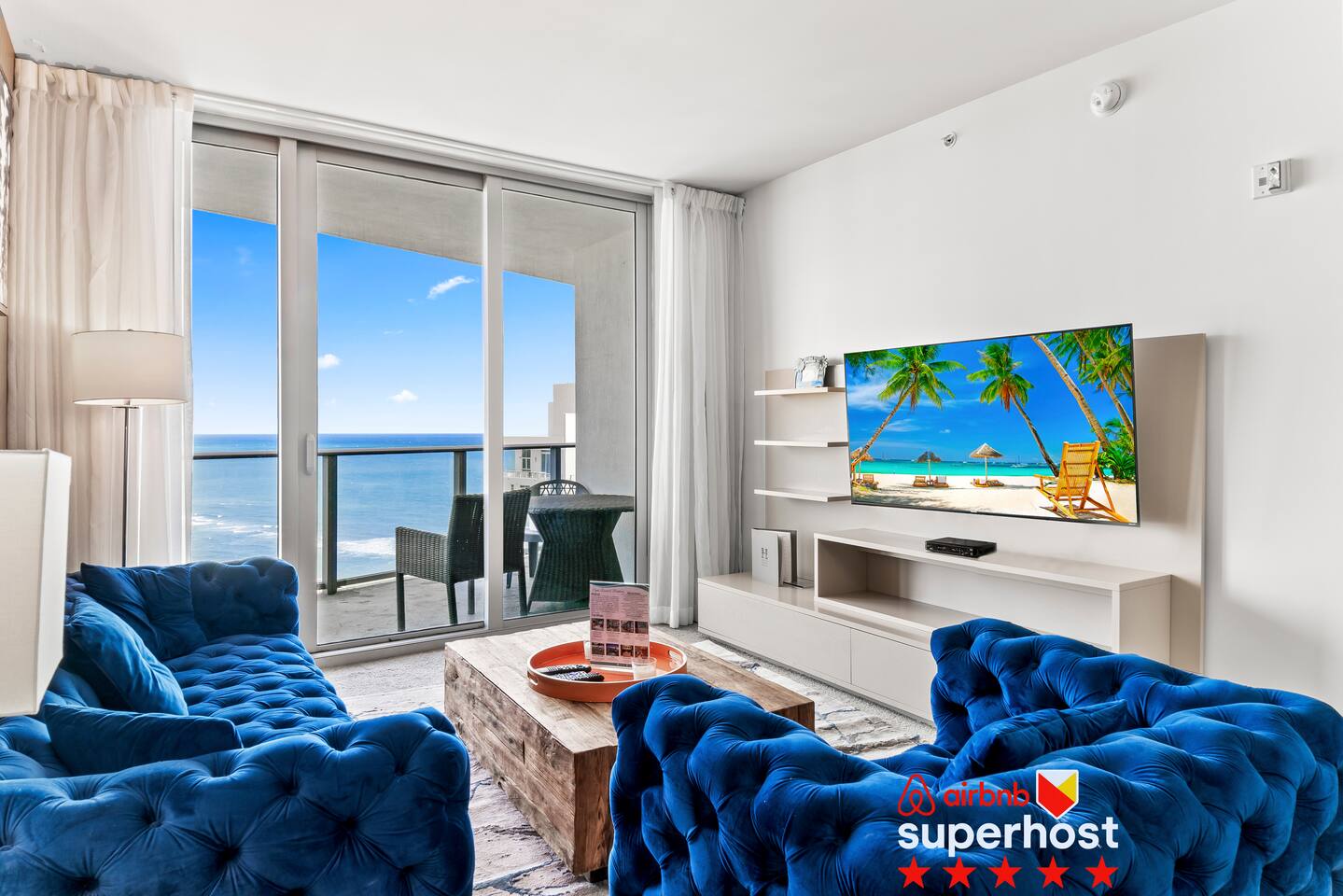 Elegant Ocean-view Haven 𝙗𝙮 𝙎𝙏𝘼𝙔 𝙏𝙊𝘿𝘼𝙔