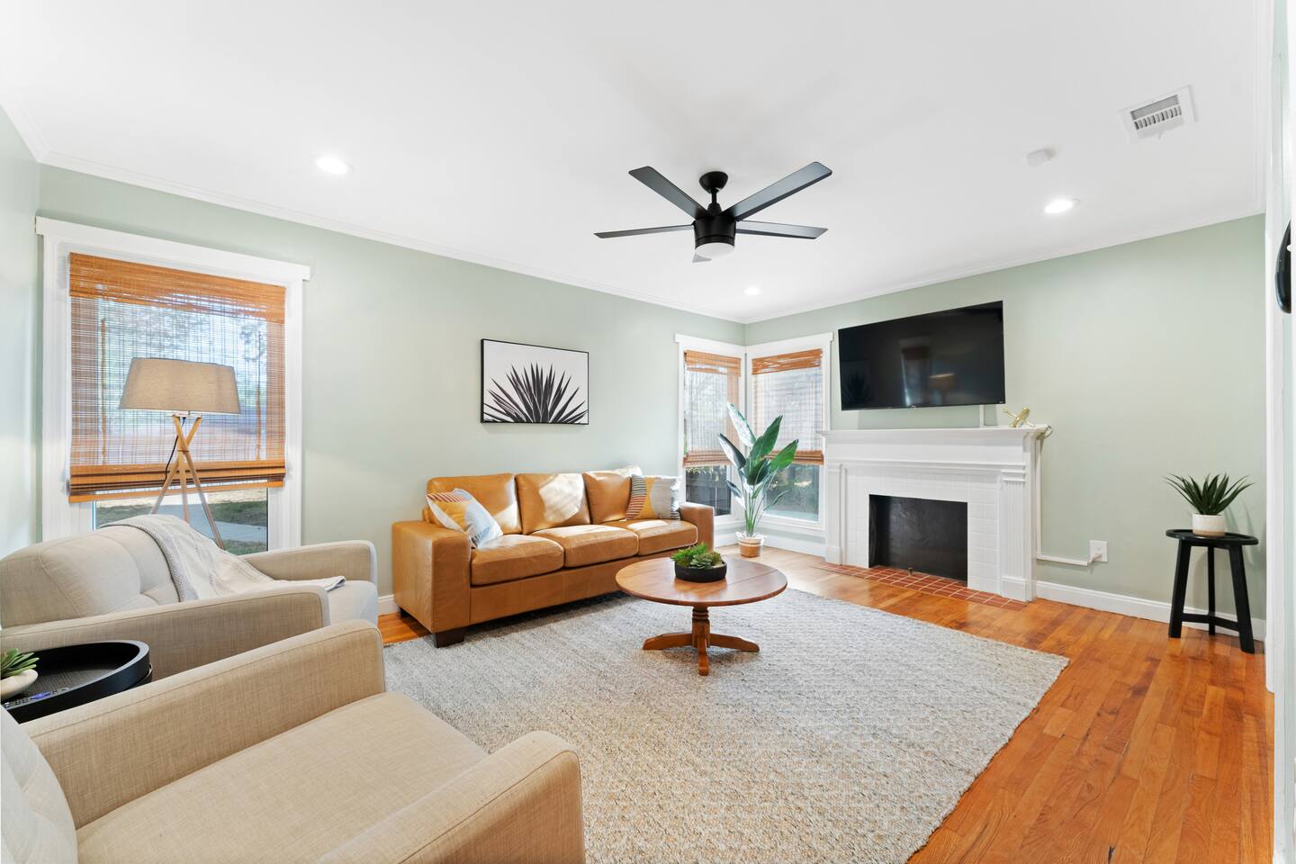 Tech Terrace Haven| Near J&B Coffee + Dog Park!