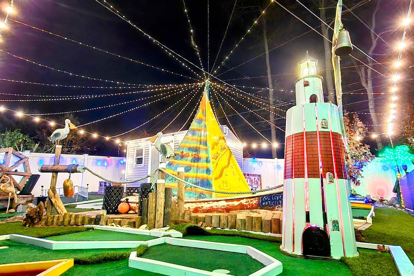 GOOD VIBEZ HOUSE! Mini Golf-Pool-Hot Tub-GameRoom!