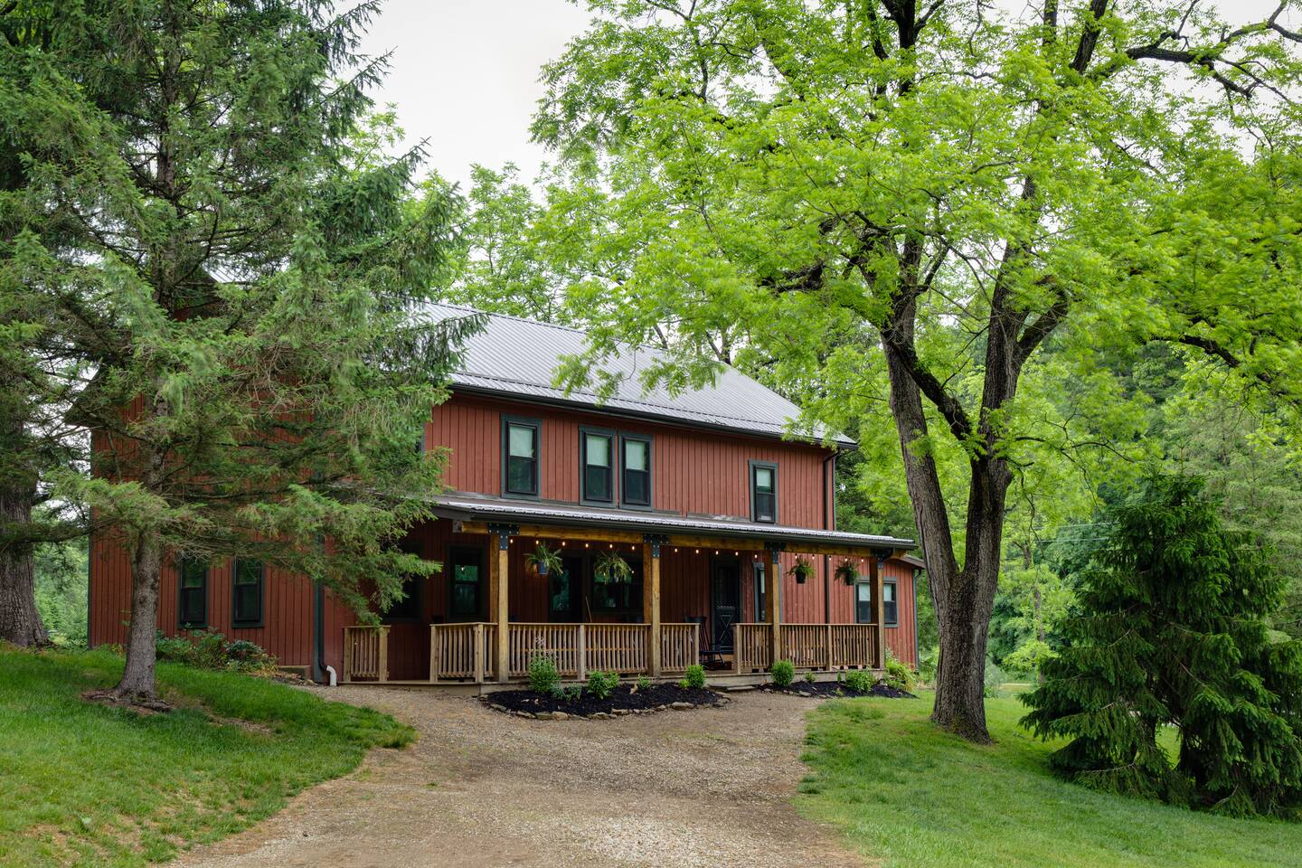 Private Cabin w/Hot Tub. Peaceful tranquility