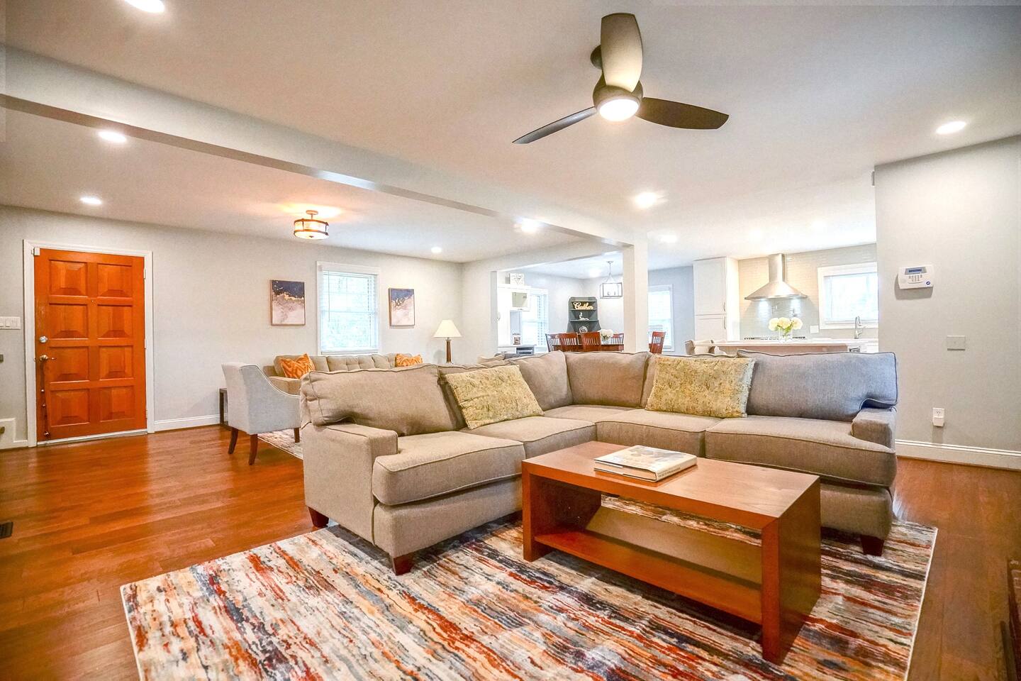 4 BD w/ Gourmet Kitchen!