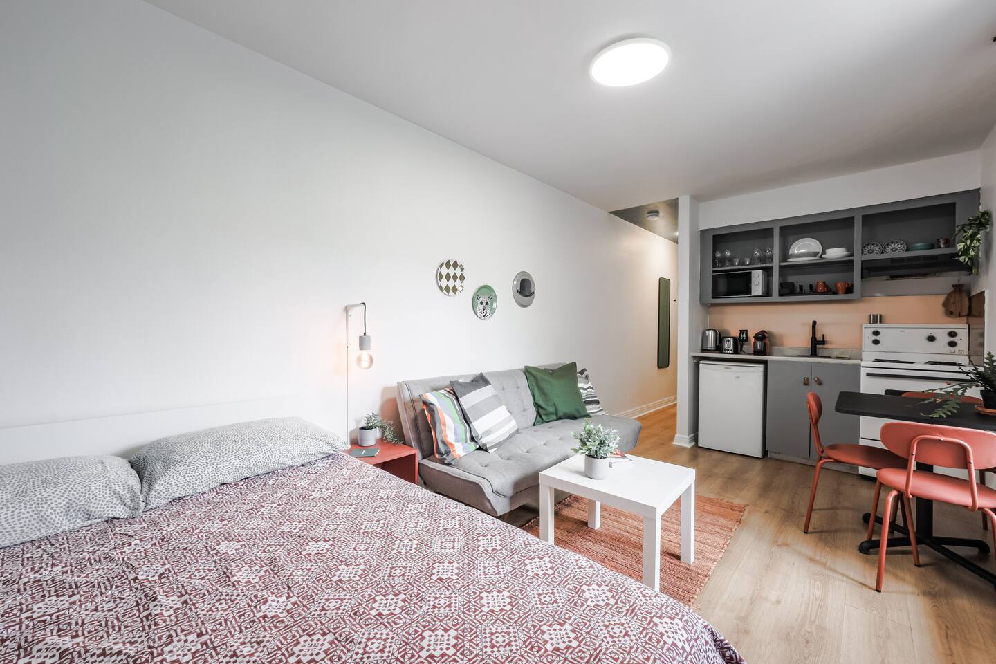 Free Parking | Cozy Studio with balcony - 17