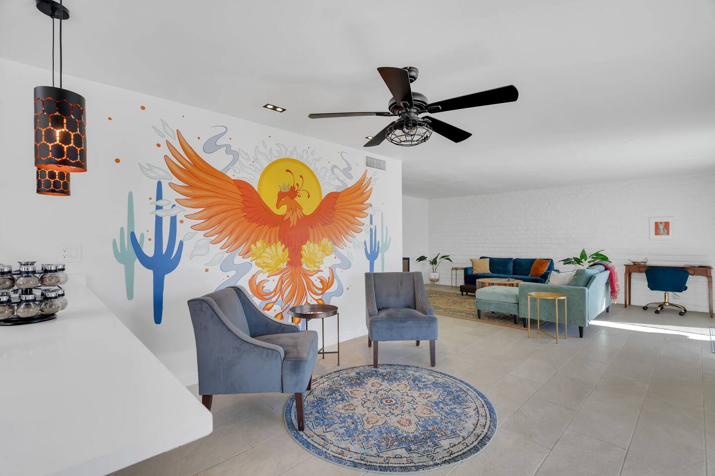 Private HOT TUB! Chic family home in Casas Adobes!