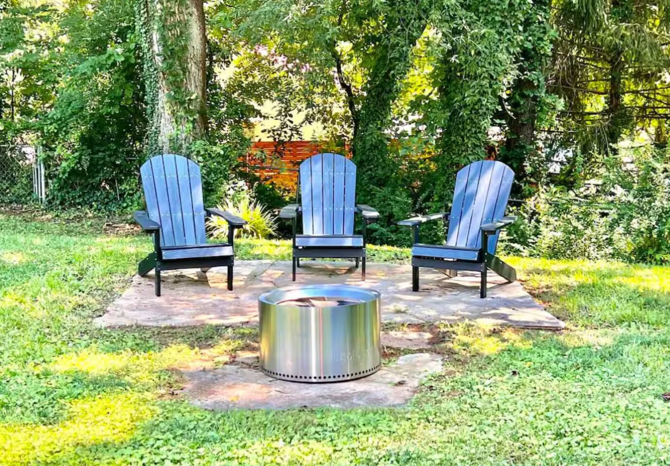 Asheville Cottage *Close to downtown* Hot Tub