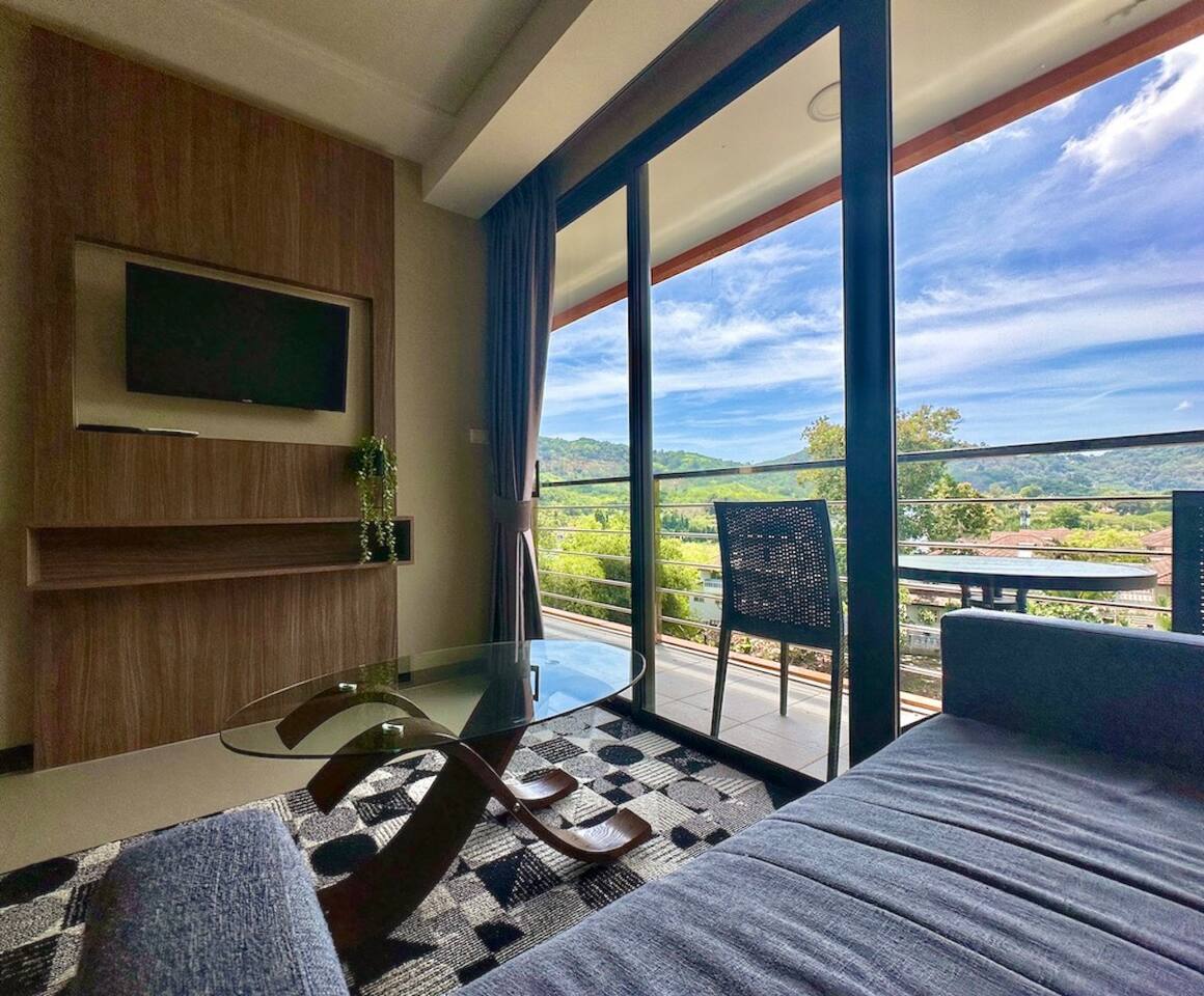 Vira NaiHarn | Scenic Mountain View | Serene 1BR NH342
