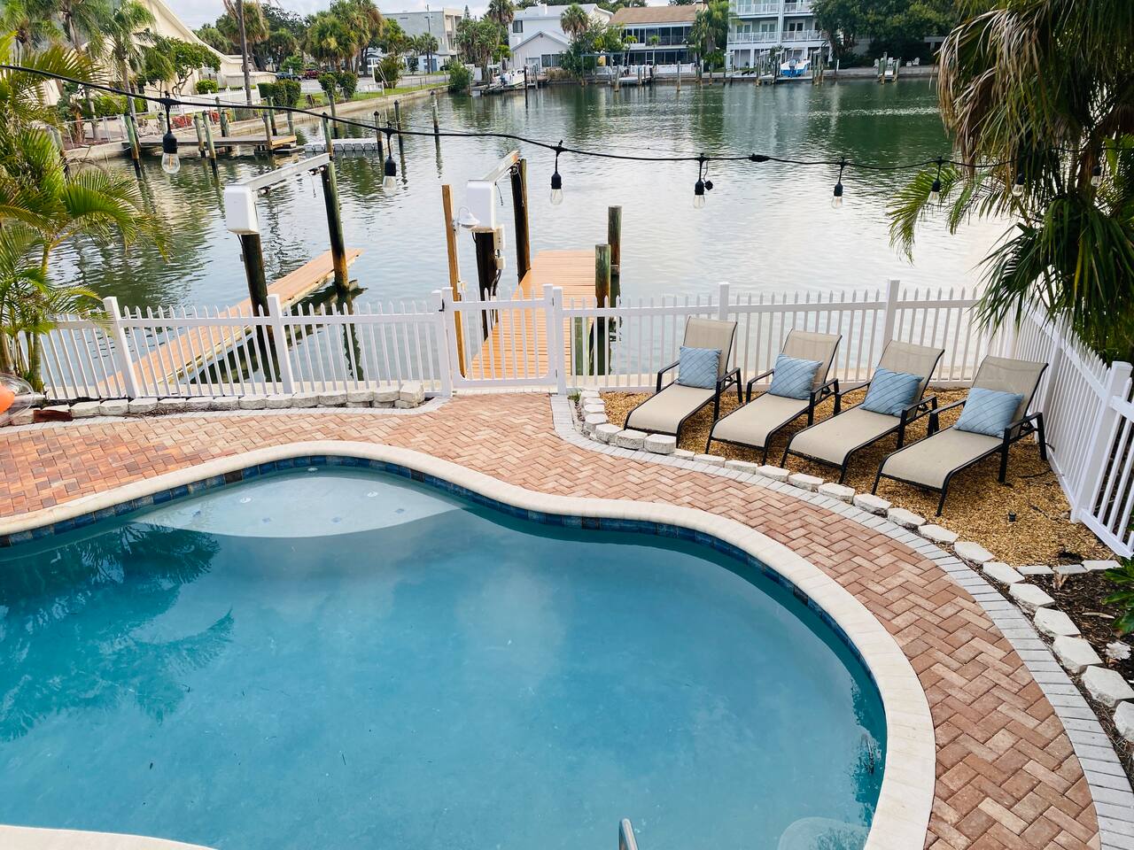 Family Tides-golf cart, clear kayak, pool, hot tub