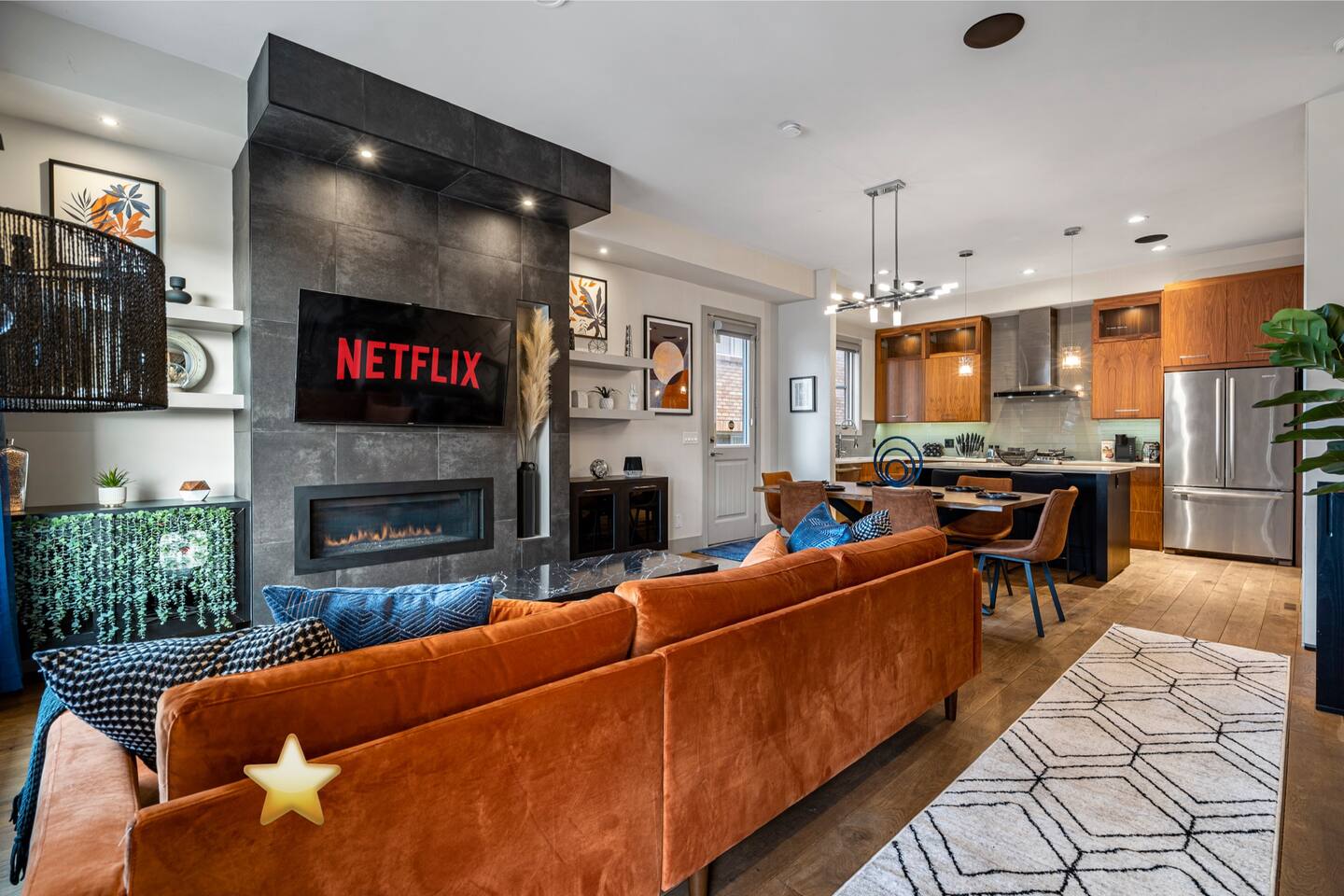 Heart of Calgary|Double Kng Beds| Fun and Reliable