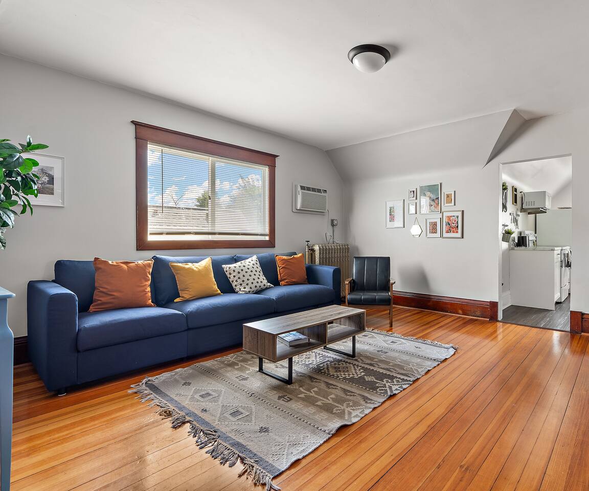 Stylish, Modern Loft with Historic Charm