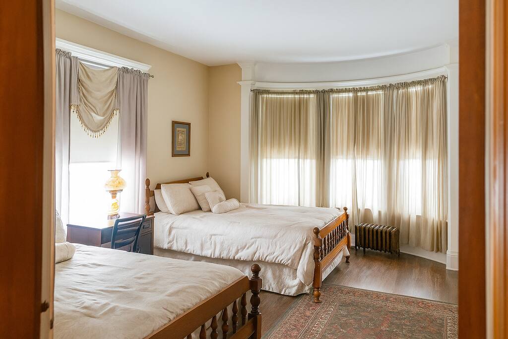 Central Towanda Retreat with Parking