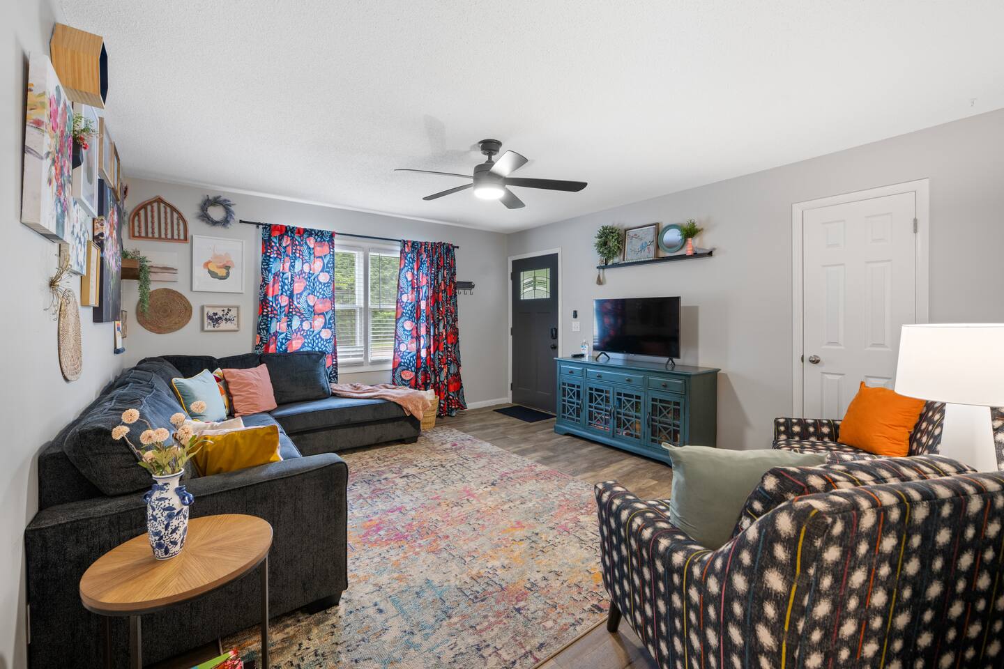 1 mile to KSU FBall! King Bed, Great Neighborhood