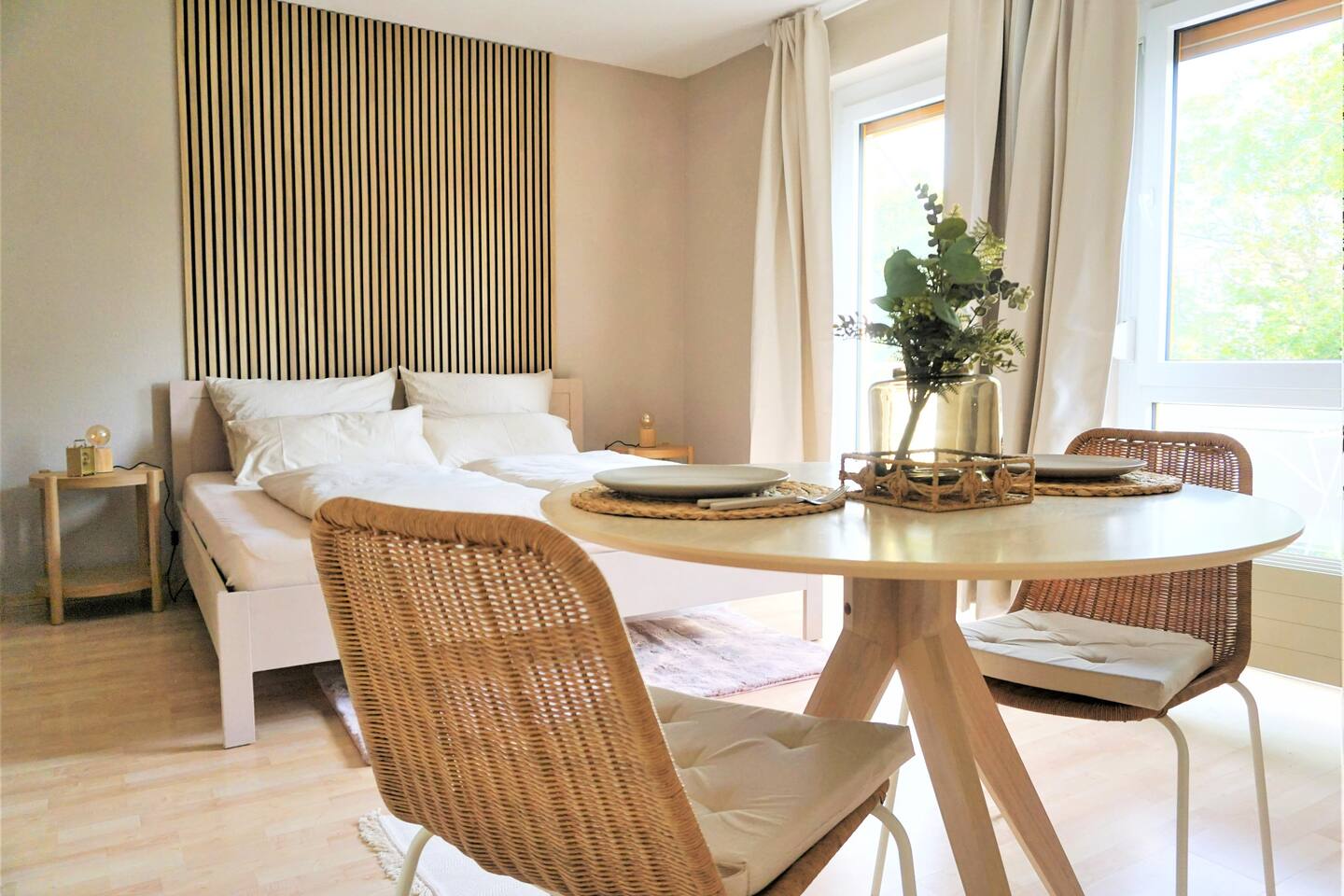 *Scandi Spacious Studio near Residenz & Park*