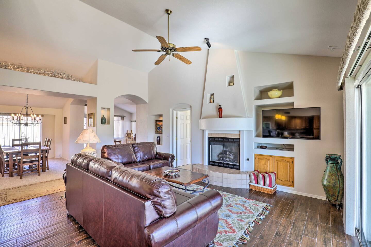 Big and bright  | Oro Valley | ON the greens!