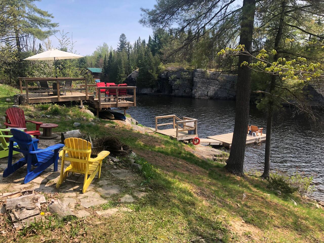 Pet Friendly Waterfront Retreat | Kayak & SUP
