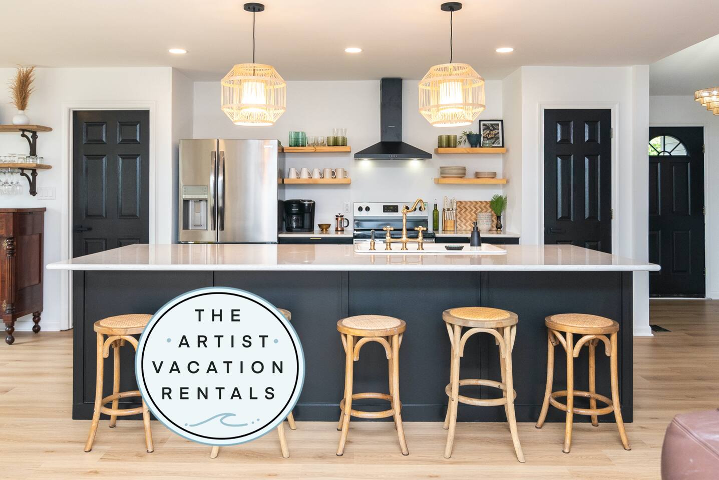 Hot tub, Relax, Shop & Dine, Sleeps 8, Games