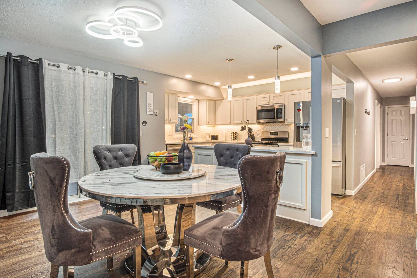 4 Bed /3 Bath/Chefs Kitchen/Fenced yard/EV Charger