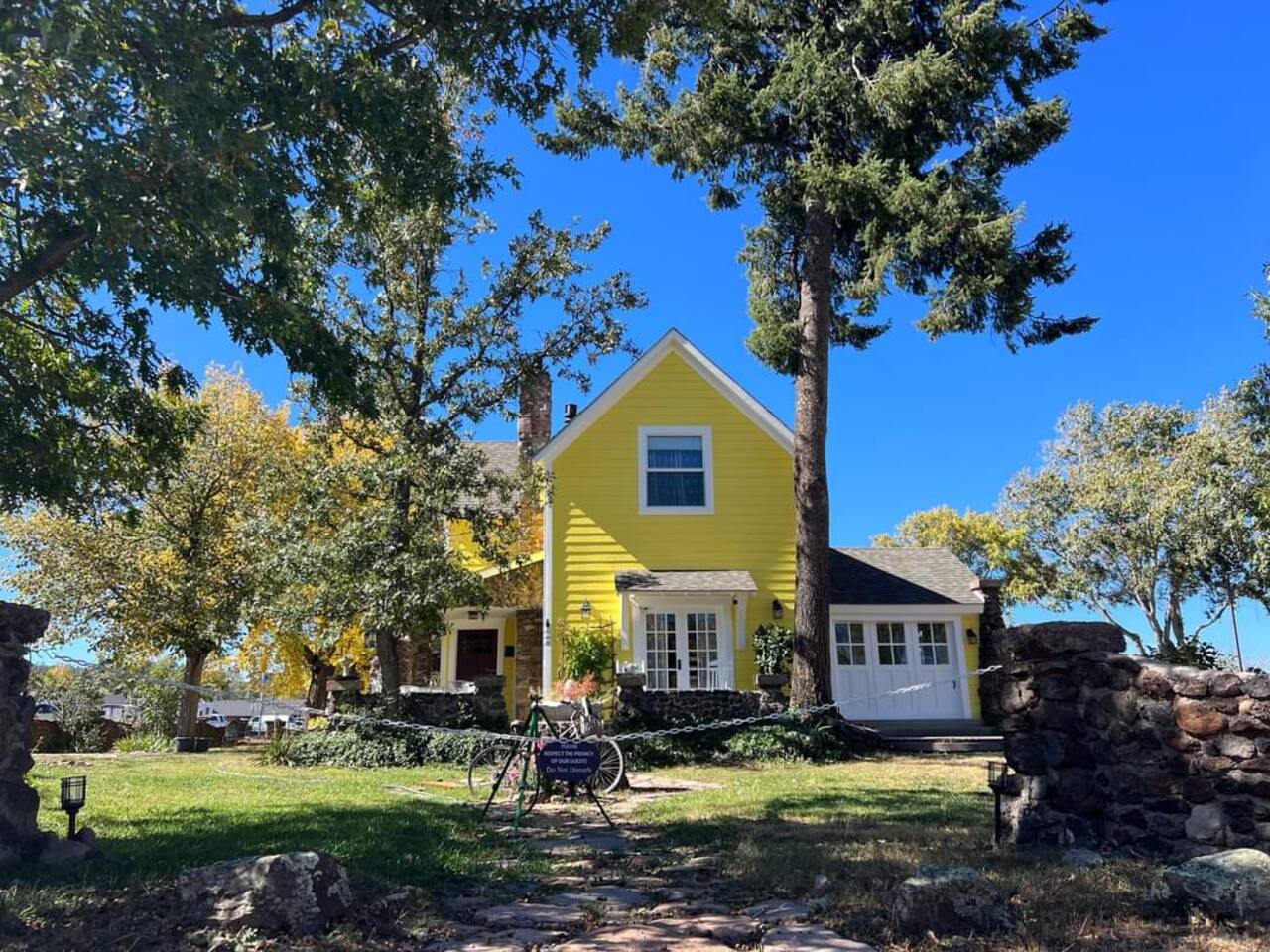 Historic Yellow House Downtown, Cozy, Route 66