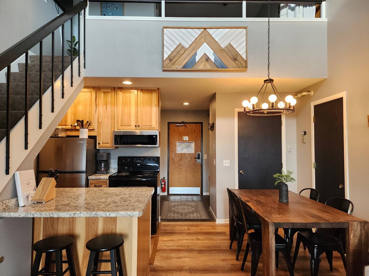 Ski-In/Ski-Out | Pool & Hot Tub | Lutsen Mnt Condo