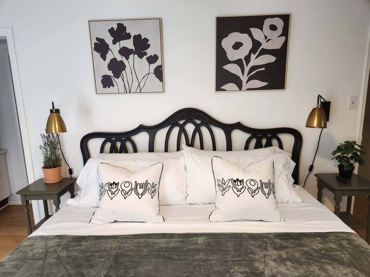 Retro Retreat- Block from Ocean Casino & Waterpark