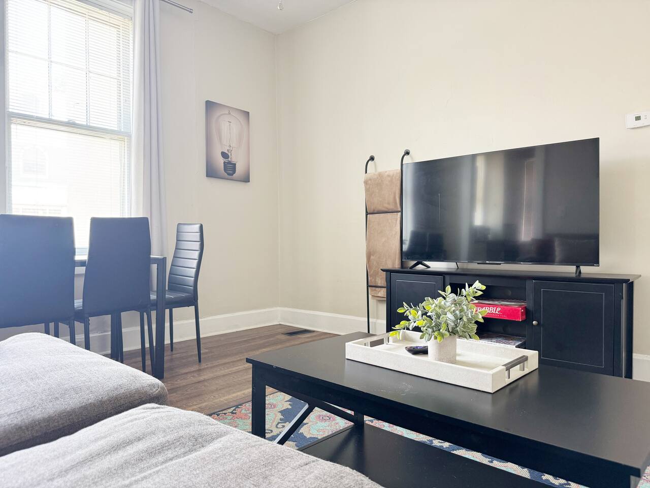 The Harrison C | KING 1BD/1BA Apt near Riverfront