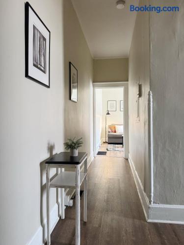 The Harrison C | KING 1BD/1BA Apt near Riverfront
