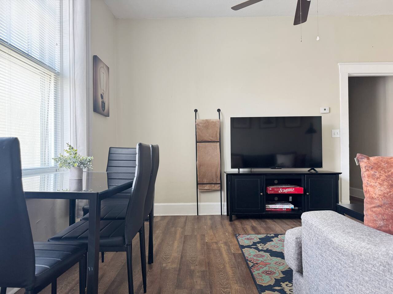 The Harrison C | KING 1BD/1BA Apt near Riverfront