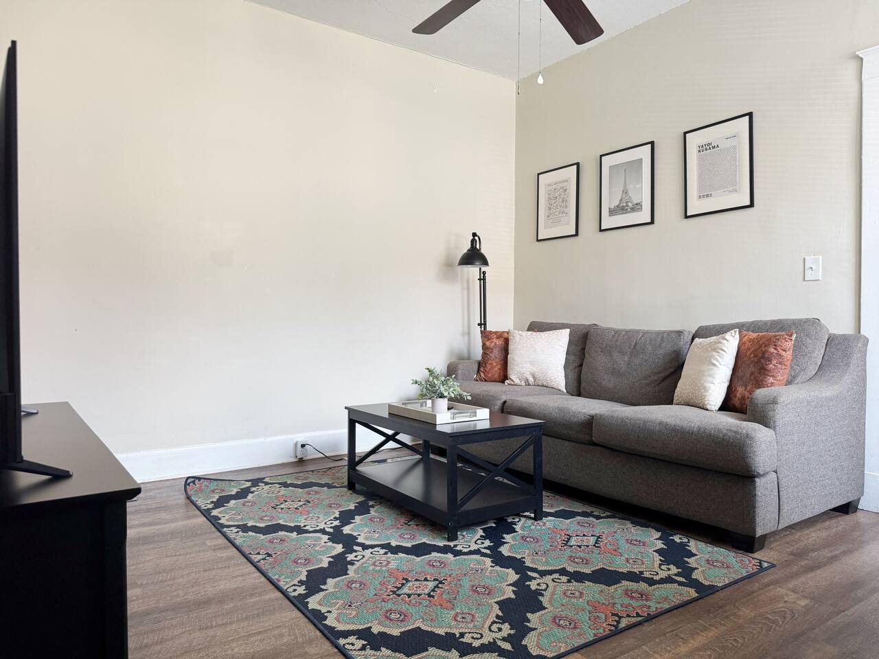 The Harrison C | KING 1BD/1BA Apt near Riverfront