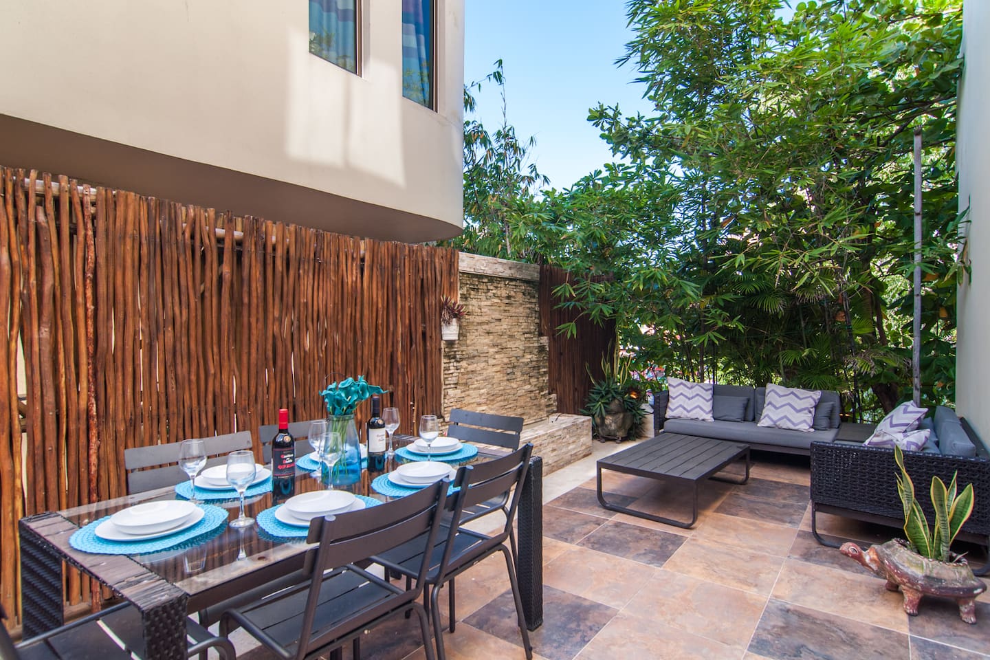 Luxury 1 bedroom condo on 5th Ave Steps to Beach!