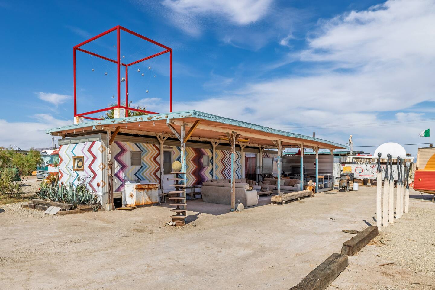 The Zigzag House, Bombay Beach