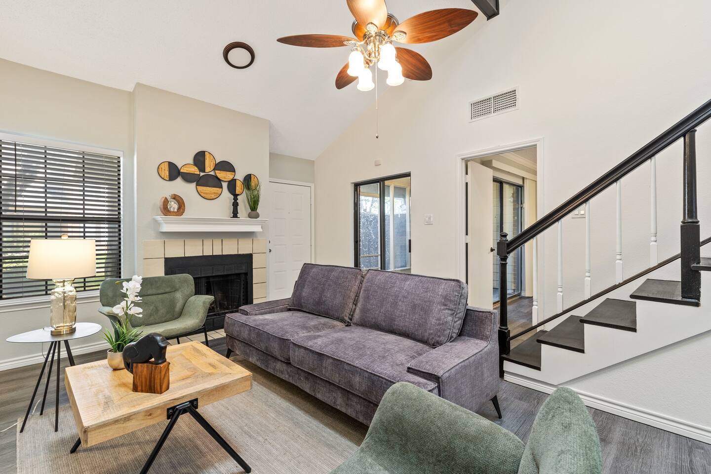 Cozy home 10 min fromAT&T stadium