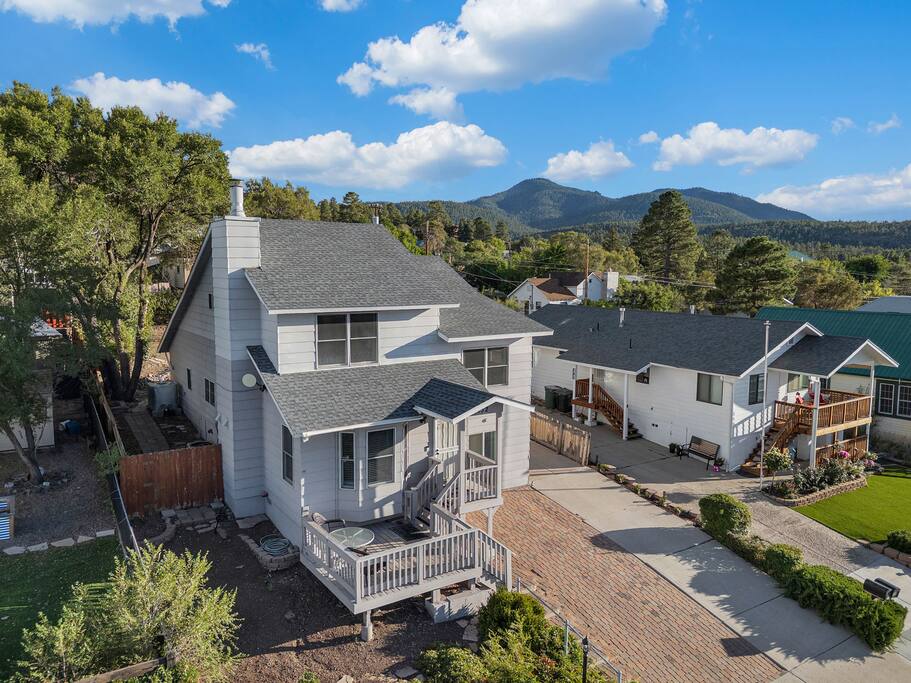 Canyon Haven ~ Modern Home For Family Adventures