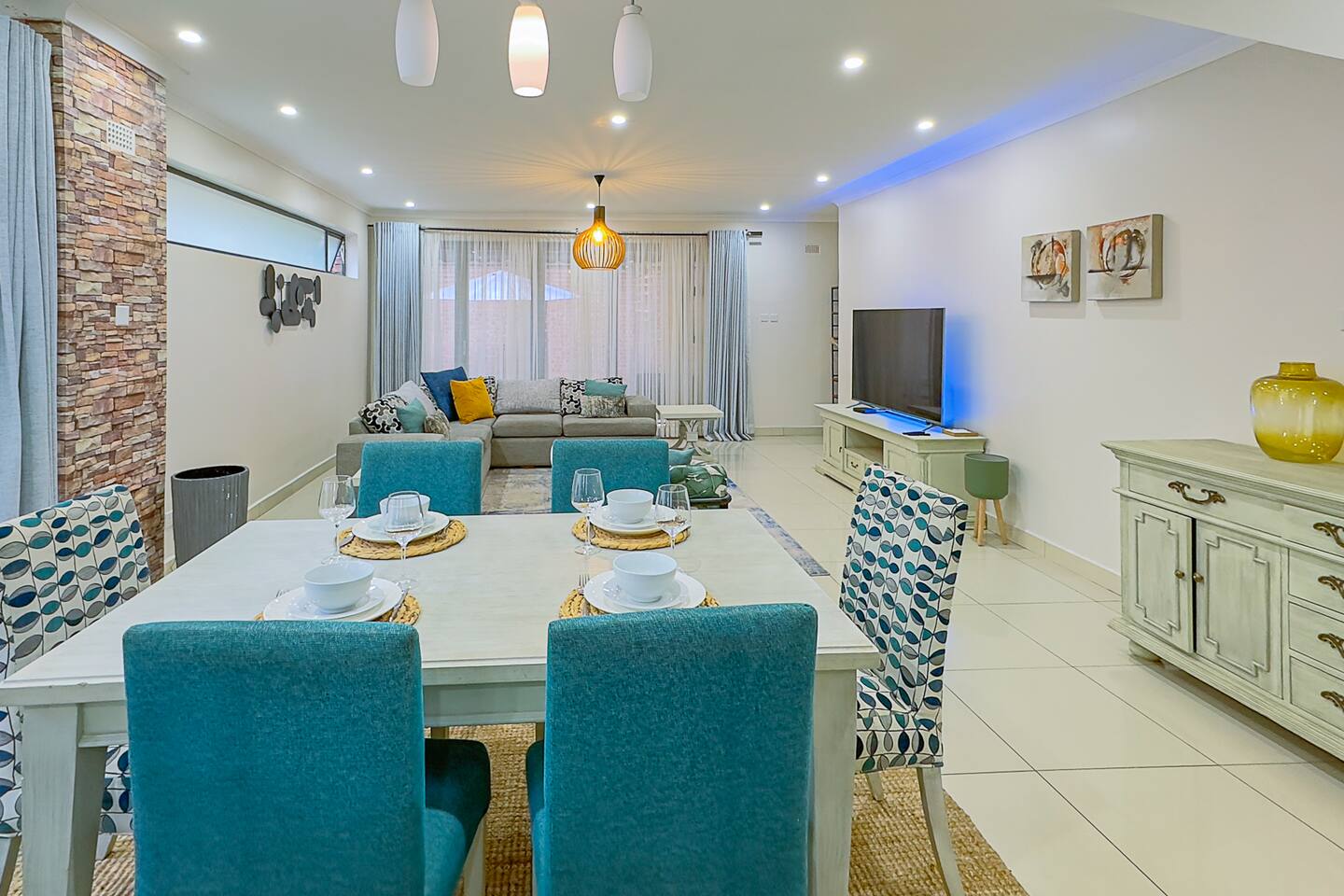 Spacious, Stylish, Modern Living