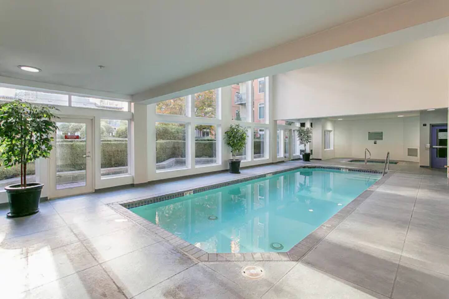 Heated Pool! 99 Walk Score, Gym/Pool/Spa