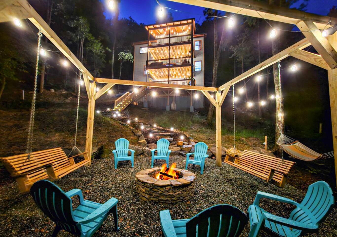 Sleeps16 Luxe Chalet: Hot Tub, Arcade, 10m Boone