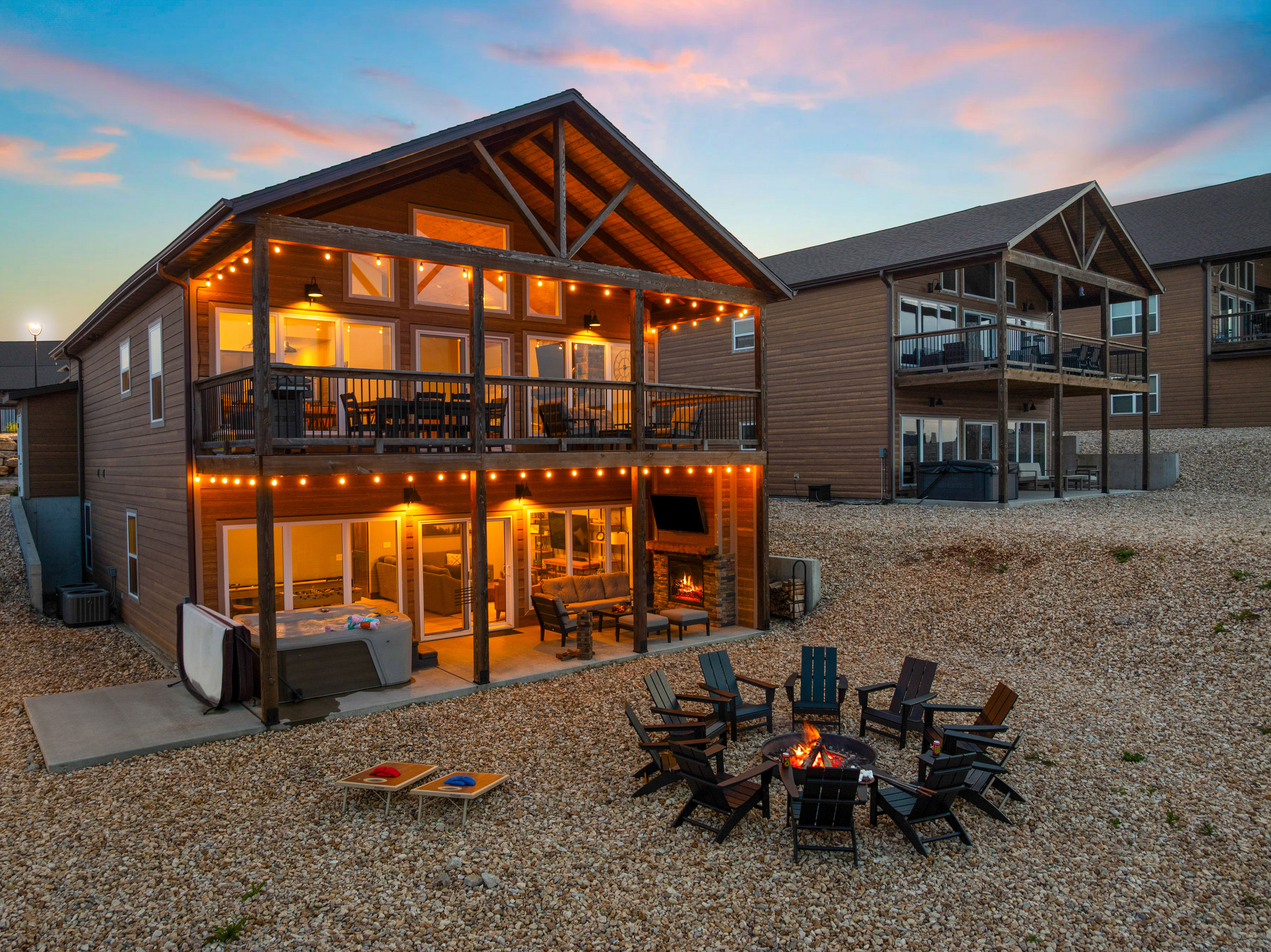 Views! Pools, Lazy River, Hot Tub & Fire Pit