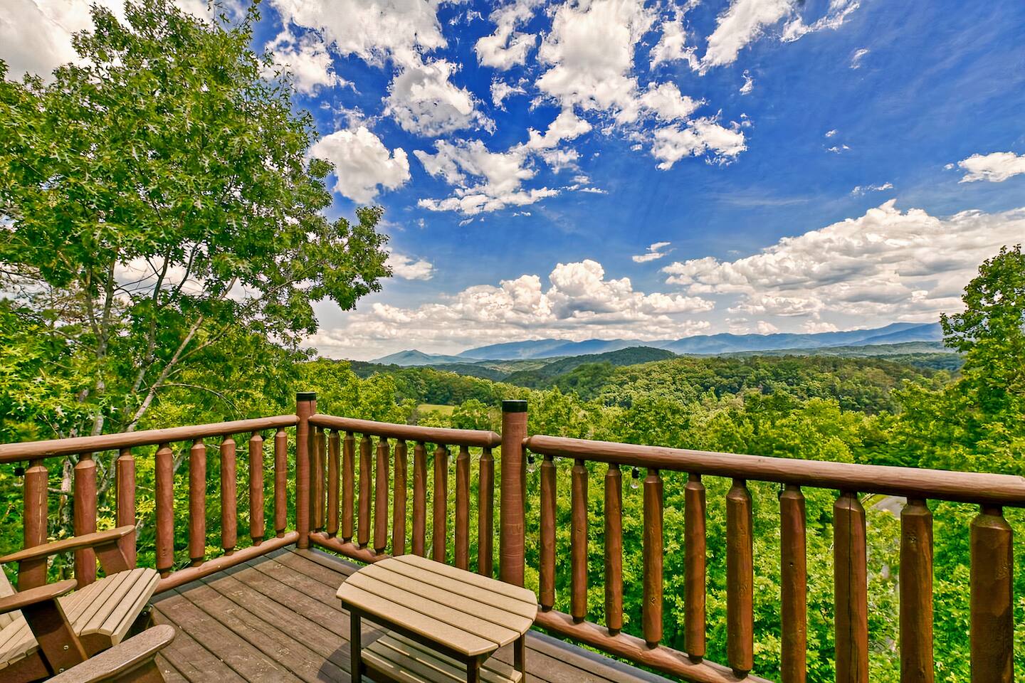 Mtn Range View-Pet OK-Hot Tub-Close to Attractions
